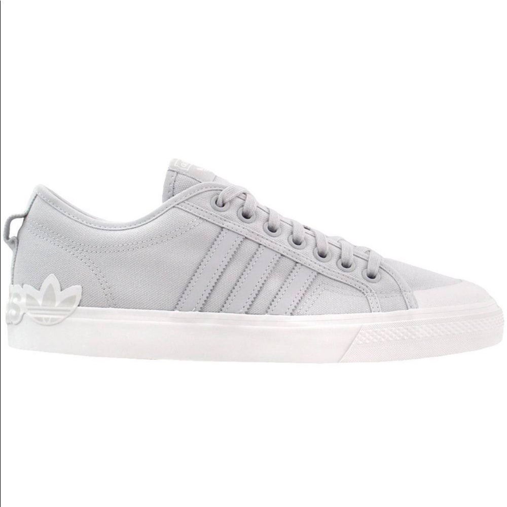 NWT Men’s Adidas Low tops - Picture 2 of 6